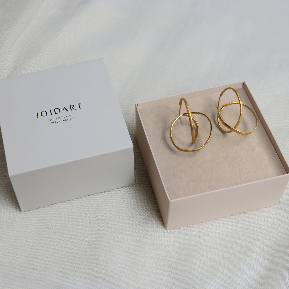 EMBOLIC EARRINGS LARGE GOLD