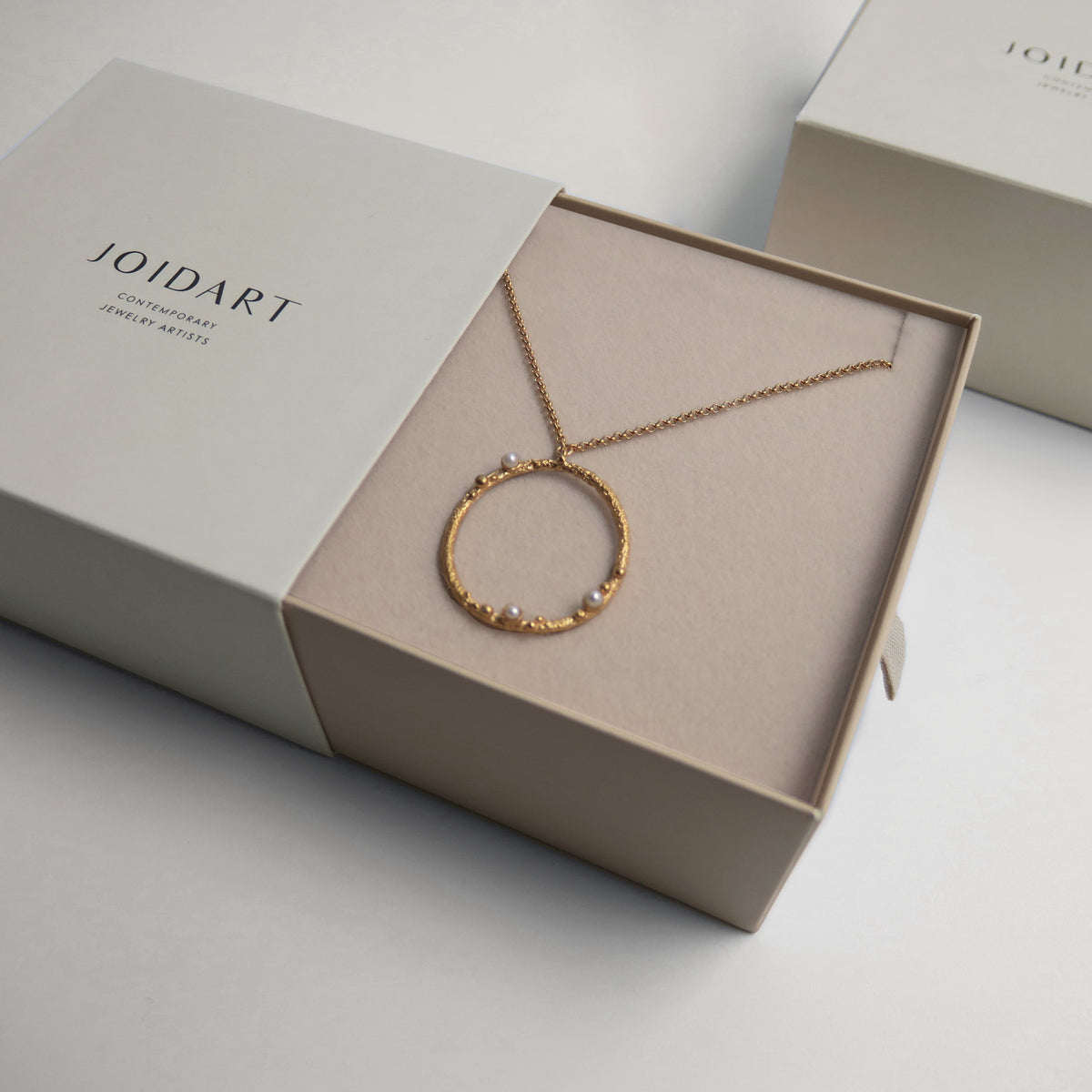 GUSPIRA NECKLACE CIRCULAR GOLD