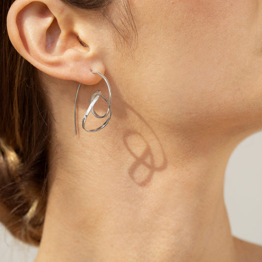 EMBOLIC EARRINGS MEDIUM SILVER