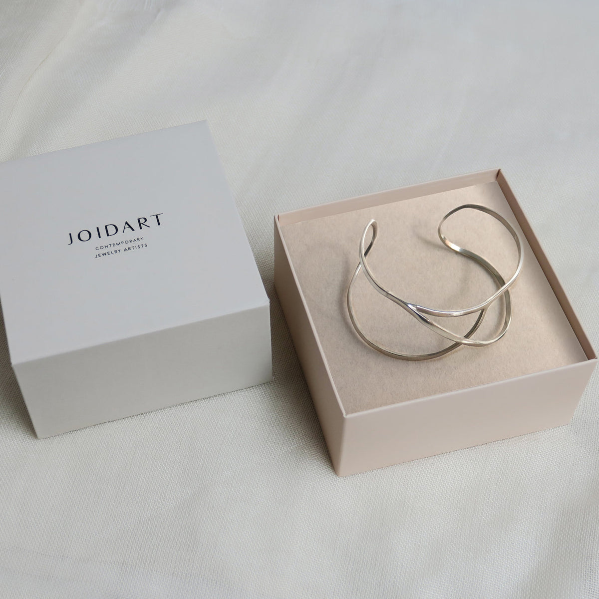 EMBOLIC BRACELET SILVER
