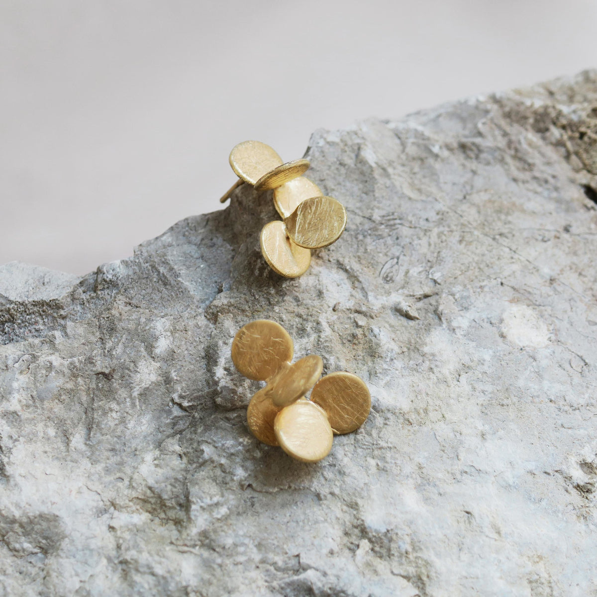 ARAI EARRINGS MEDIUM