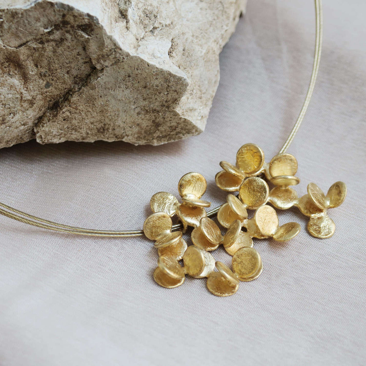 ARAI NECKLACE LARGE GOLD