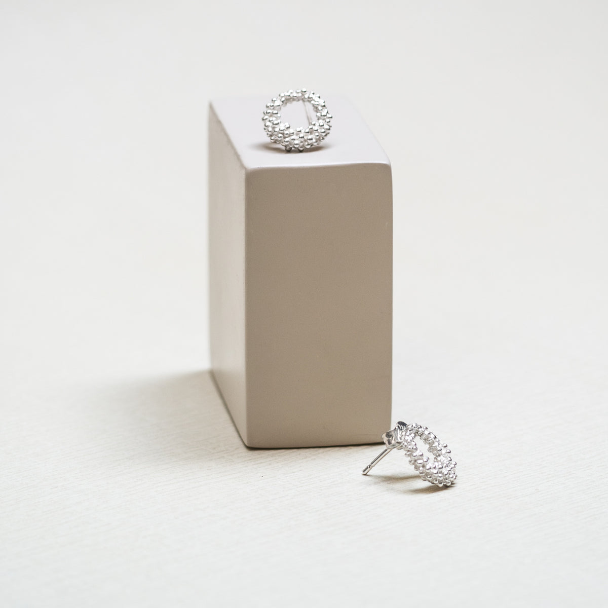 STARDUST EARRINGS HOOP SMALL SILVER