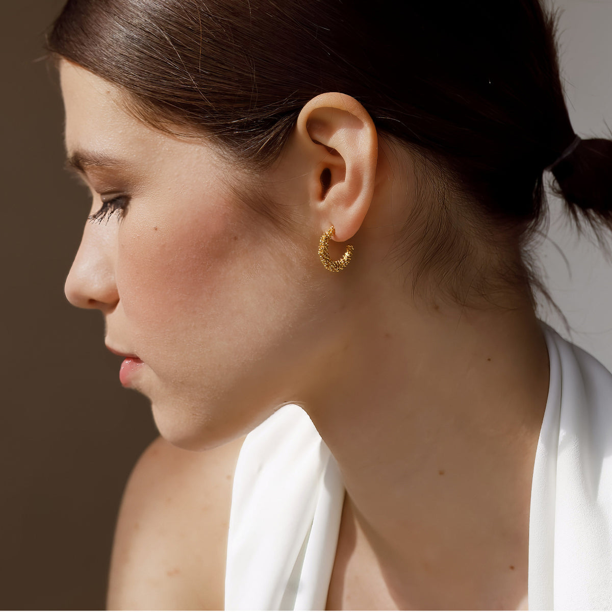 STARDUST EARRINGS HOOP MEDIUM GOLD