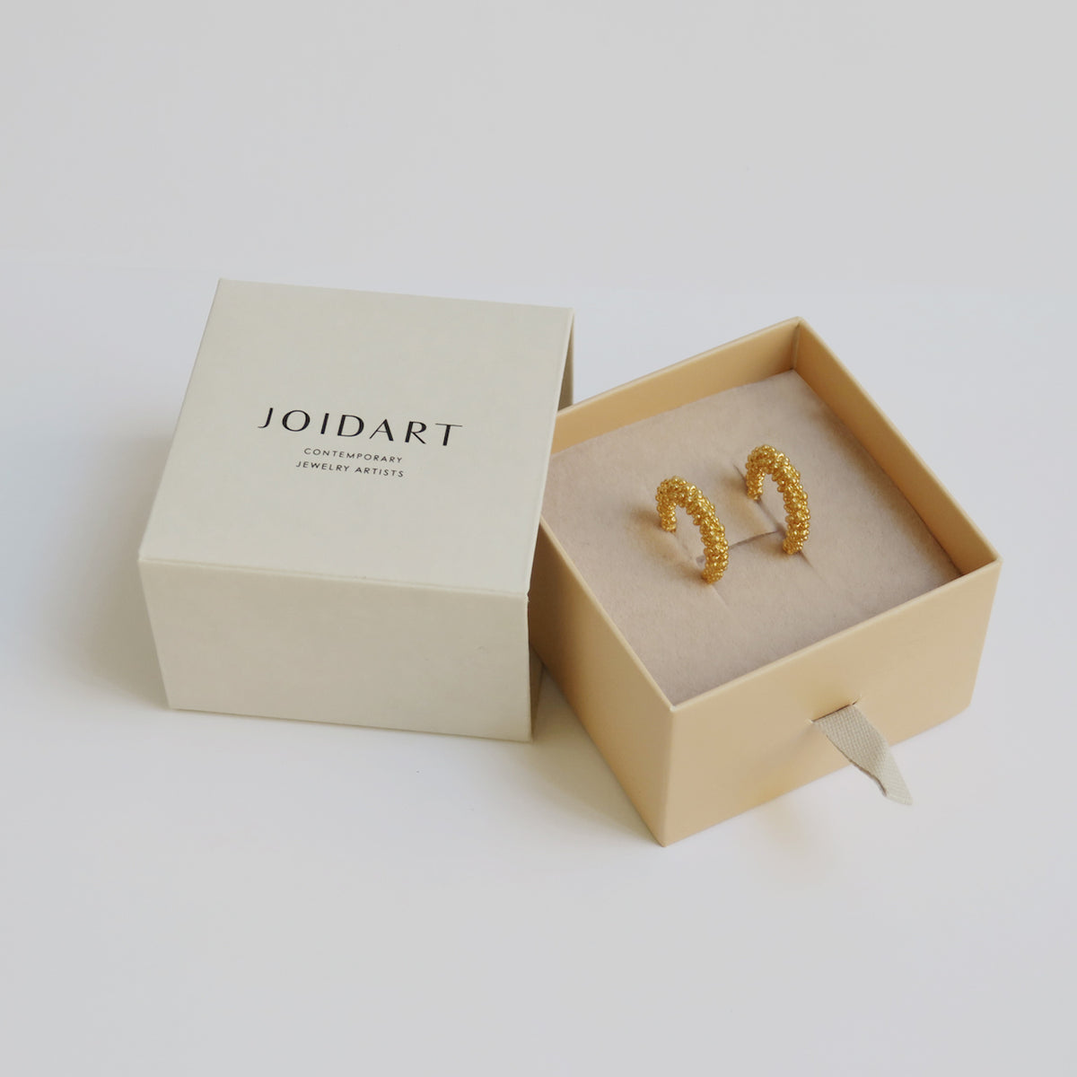 STARDUST EARRINGS HOOP MEDIUM GOLD