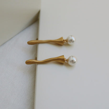 ECLAT EARRINGS WHITE