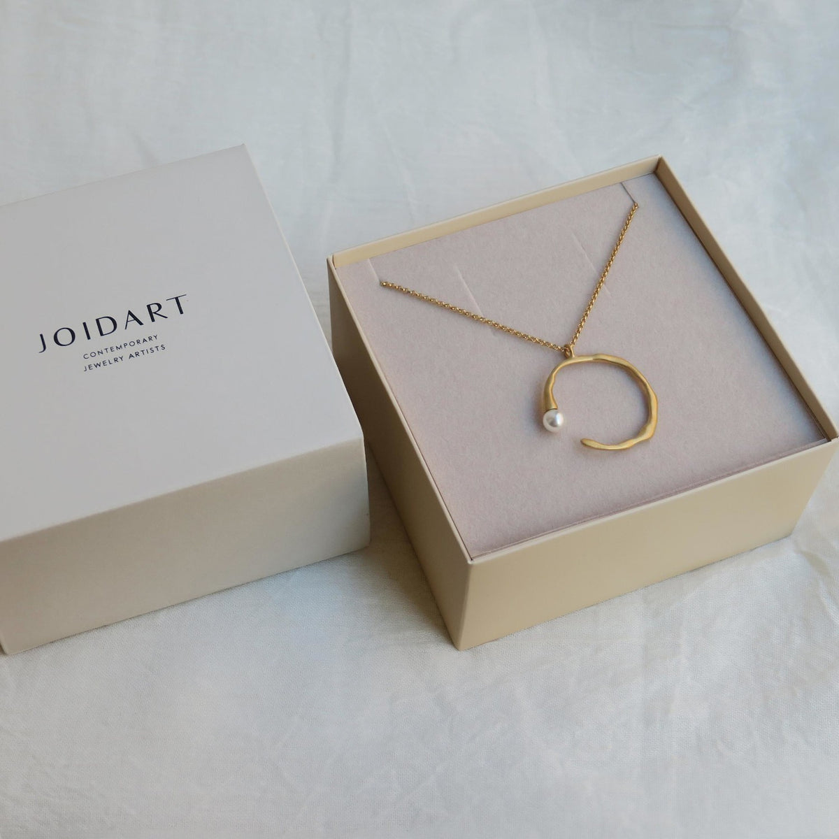 ECLAT NECKLACE CIRCLE