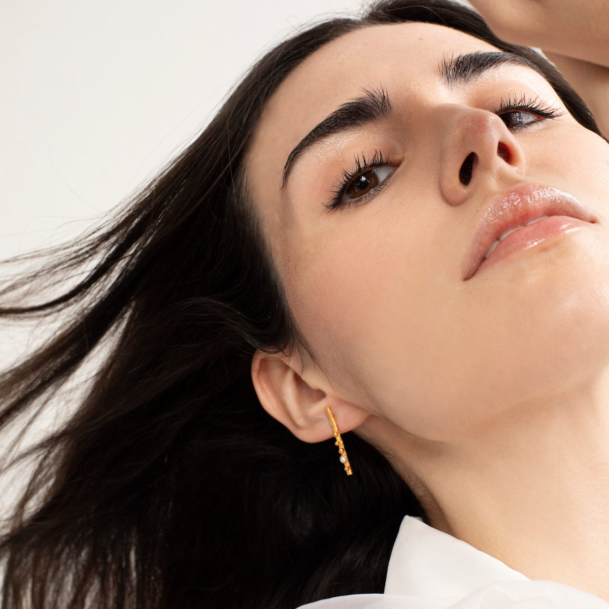 GUSPIRA EARRINGS GOLD