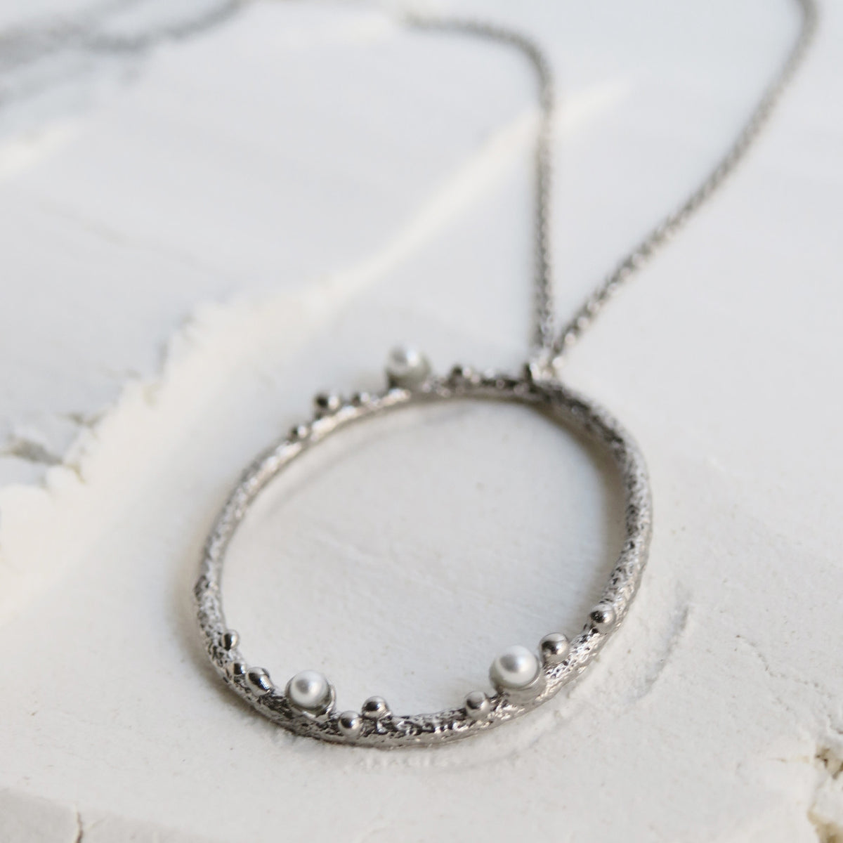 GUSPIRA NECKLACE CIRCULAR SILVER