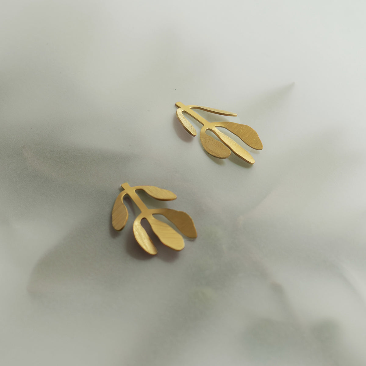 SILVELA EARRINGS GOLD
