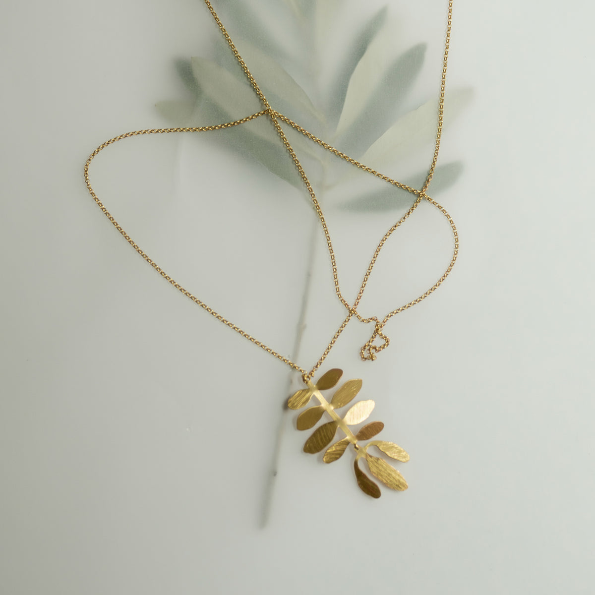 SILVELA NECKLACE LONG GOLD