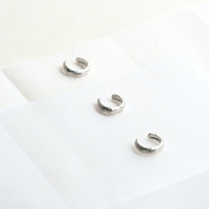 SAUMA EAR CUFF EARRING SILVER